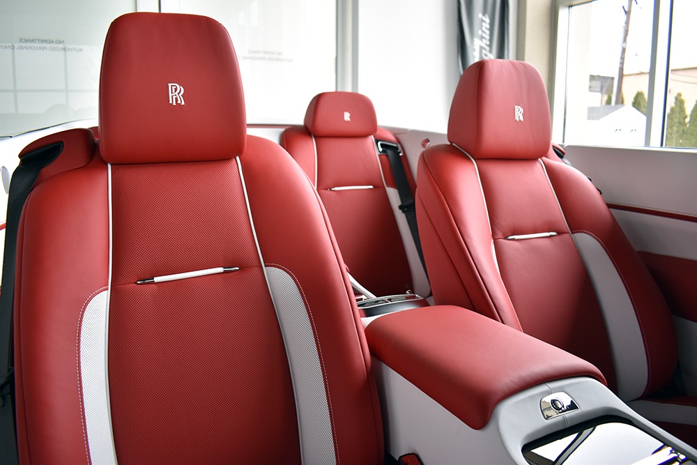 2020 Rolls-Royce Dawn Image 11