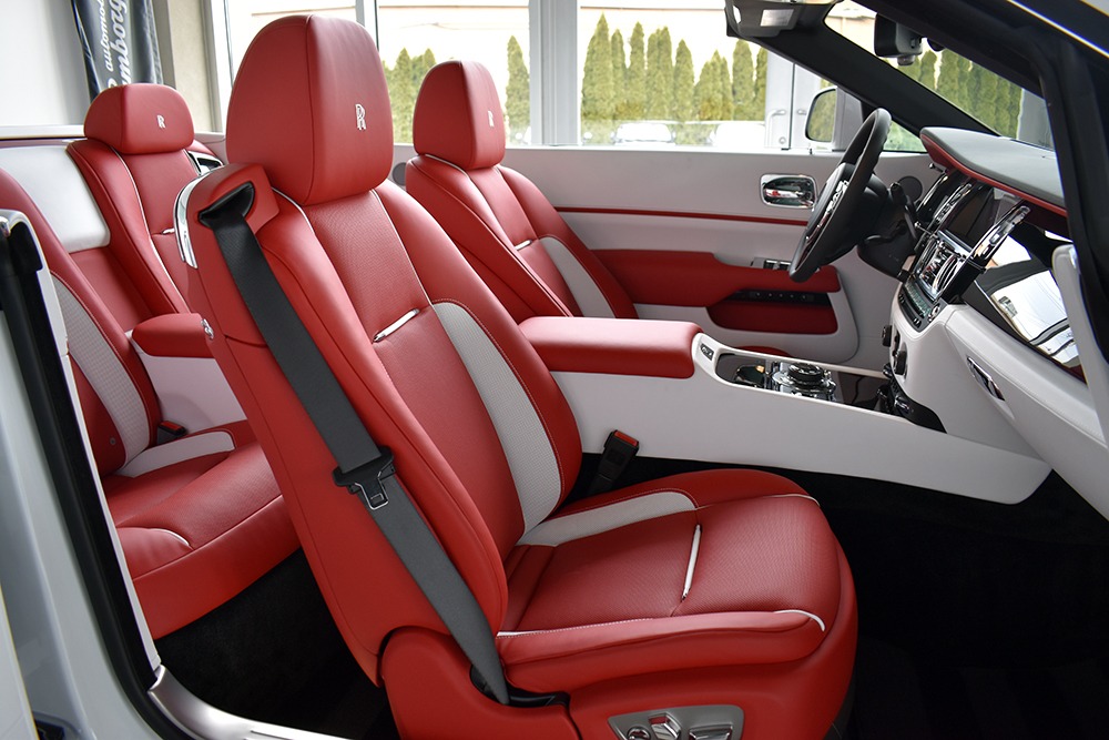 2020 Rolls-Royce Dawn Image 5