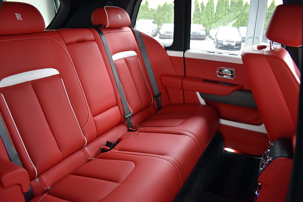 2020 Rolls-Royce Cullinan Image 10