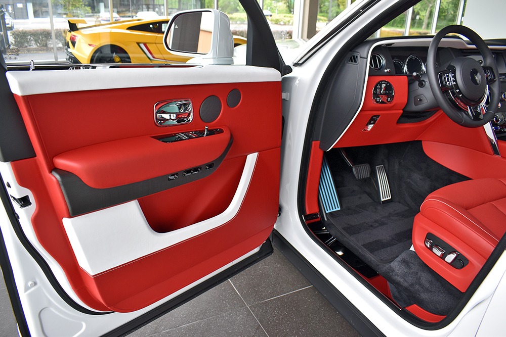 2020 Rolls-Royce Cullinan Image 7