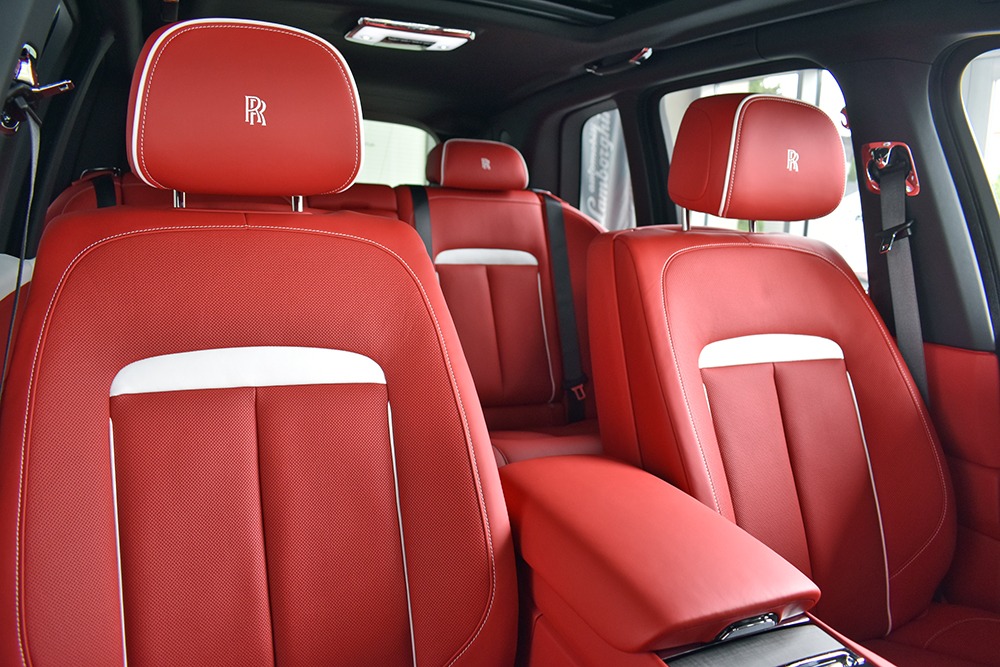 2020 Rolls-Royce Cullinan Image 8