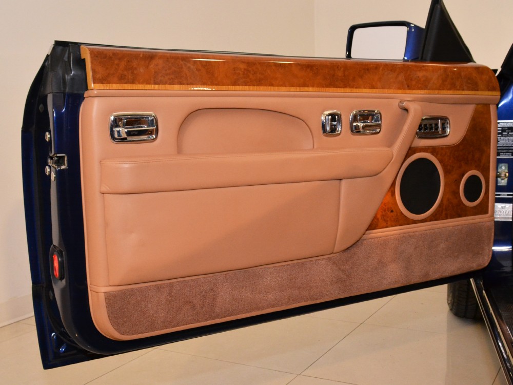 2000 Bentley Azure Image 26