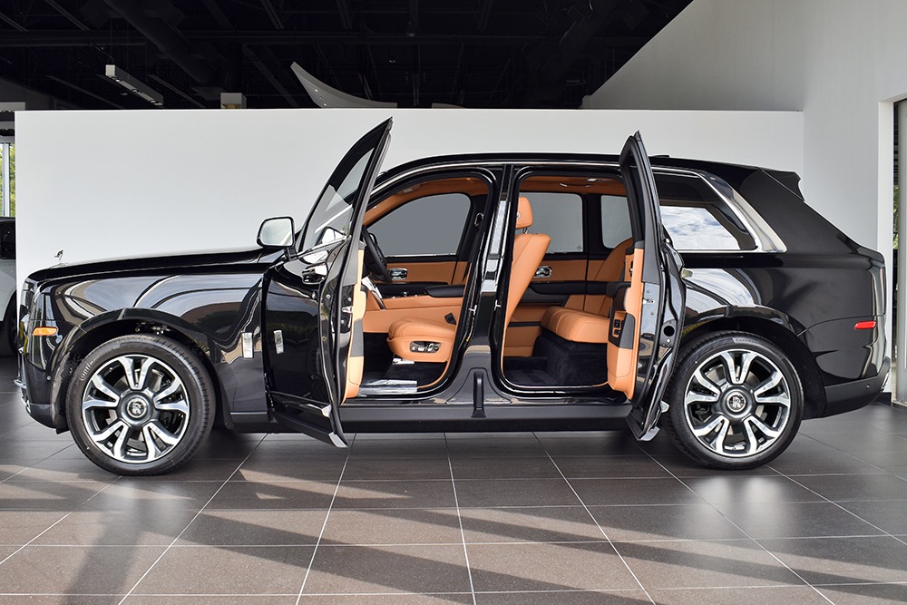 2020 Rolls-Royce Cullinan Image 6