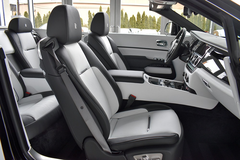 2020 Rolls-Royce Dawn Image 5