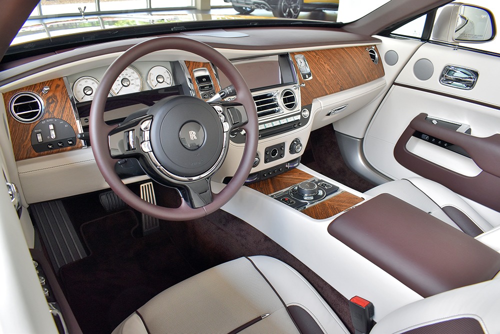 2020 Rolls-Royce Dawn Image 12