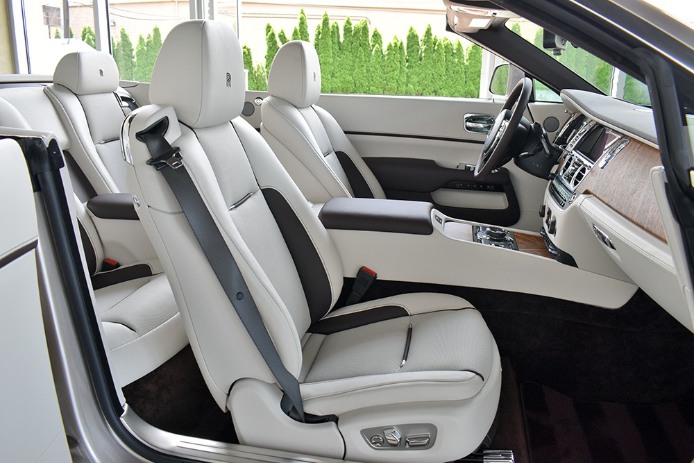 2020 Rolls-Royce Dawn Image 5
