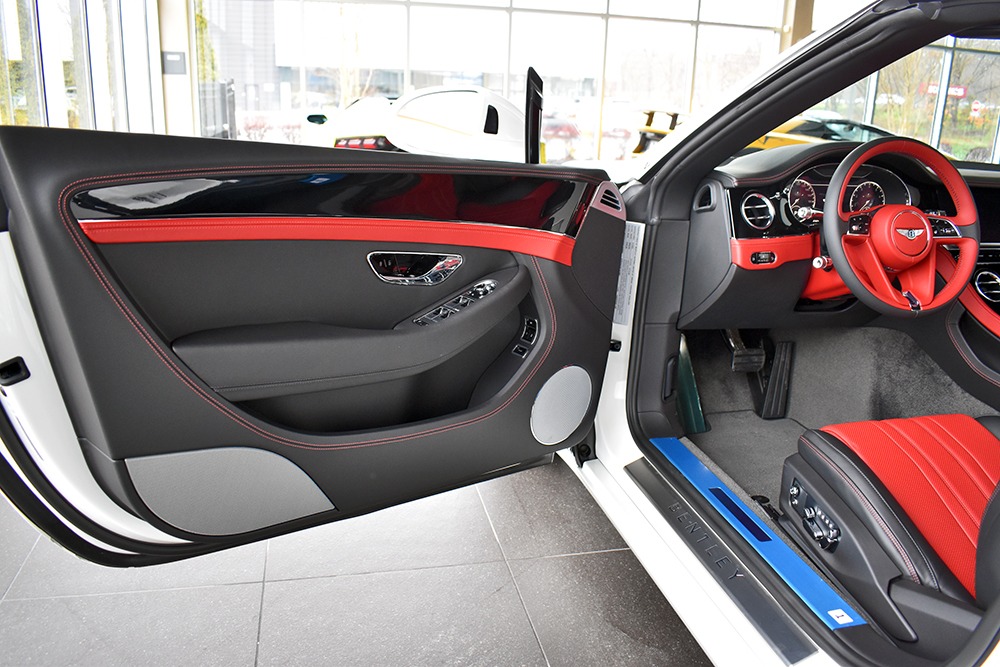 2020 Bentley Continental GT V8 Convertible Image 8