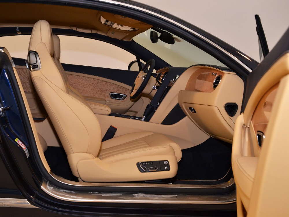 2012 Bentley Continental GT Image 17