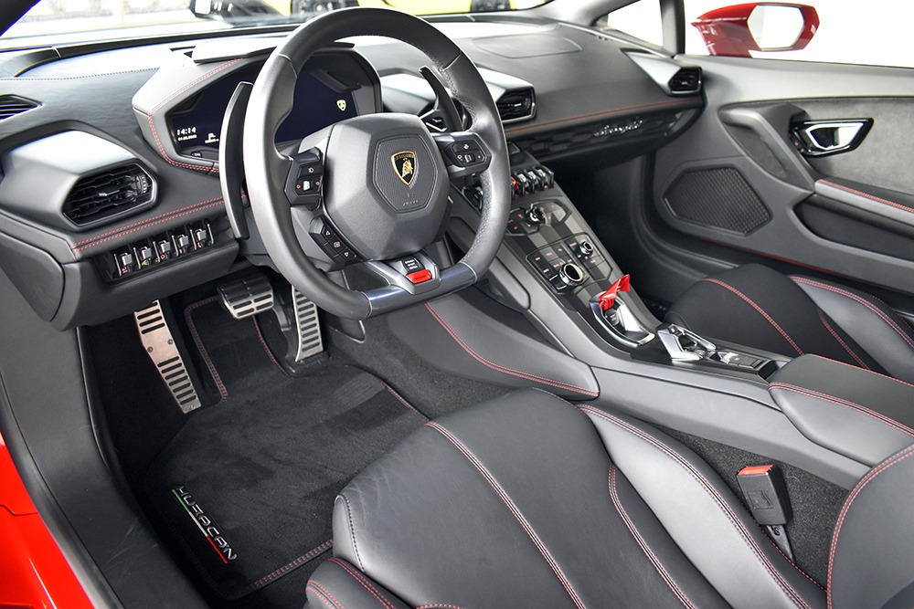 2016 Lamborghini Huracan Image 3