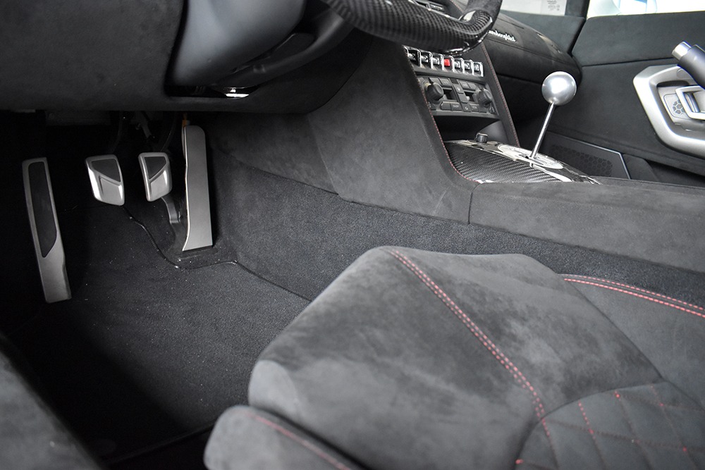 2014 Lamborghini Gallardo Image 9