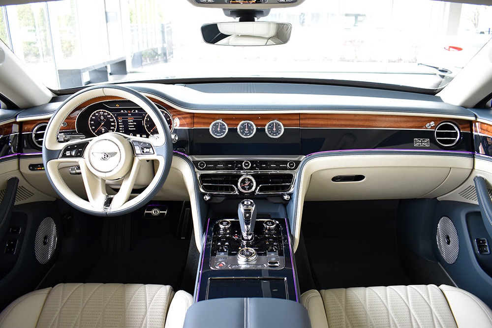 2020 Bentley Flying Spur Image 11