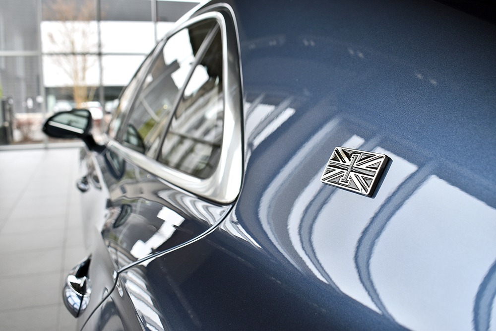 2020 Bentley Flying Spur Image 16