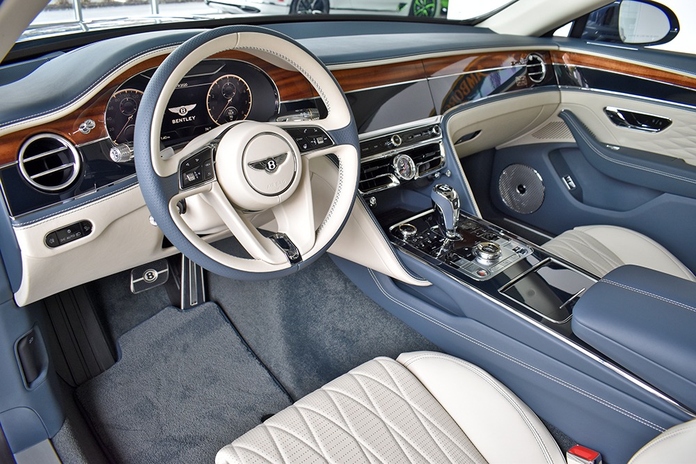 2020 Bentley Flying Spur Image 3