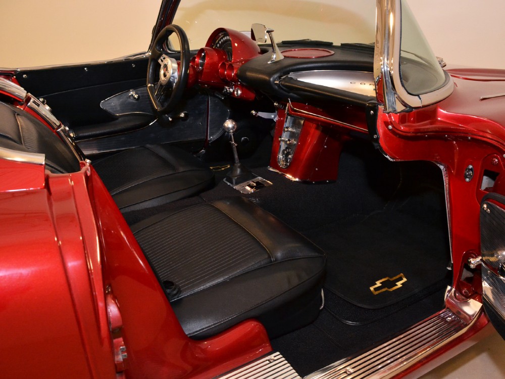 1961 Chevrolet Corvette Image 23