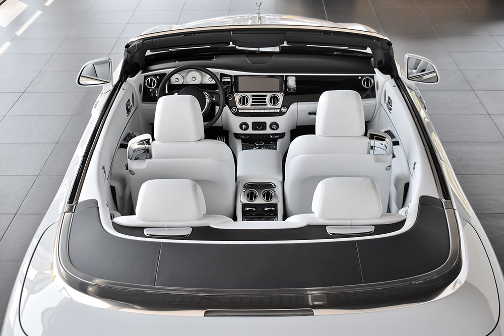 2020 Rolls-Royce Dawn Image 15