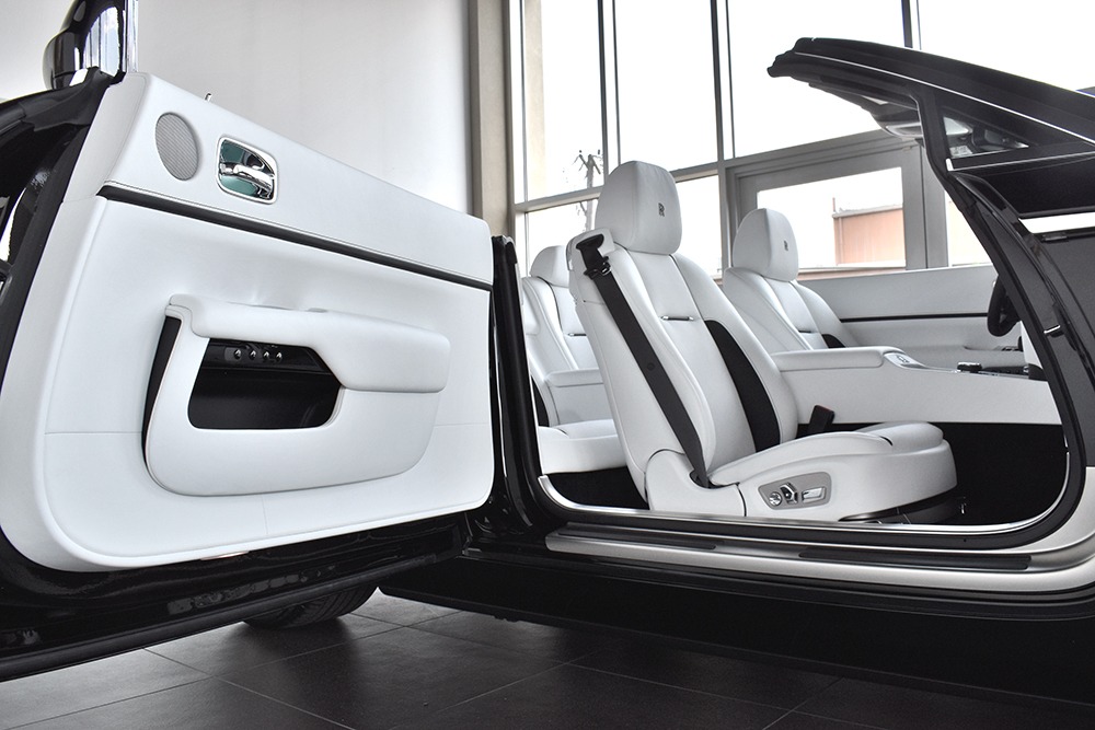 2020 Rolls-Royce Dawn Image 7