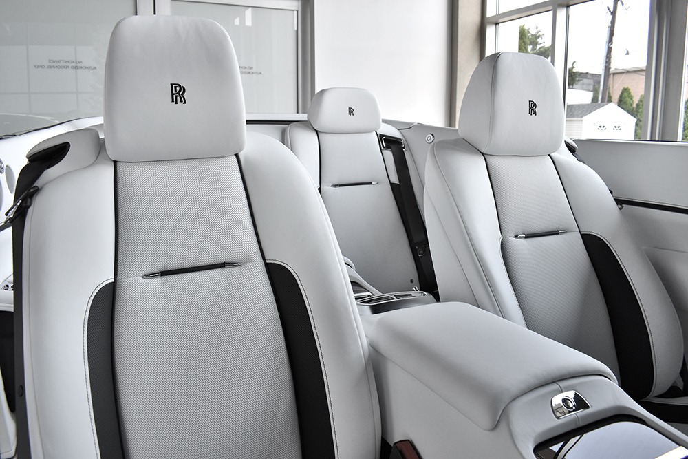 2020 Rolls-Royce Dawn Image 8