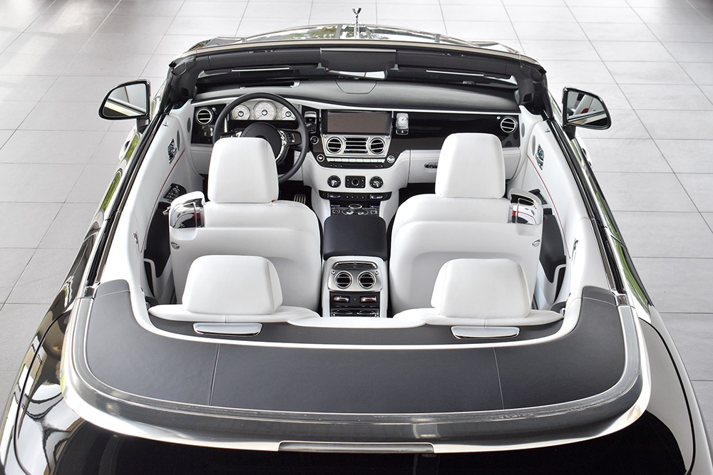 2020 Rolls-Royce Dawn Image 12