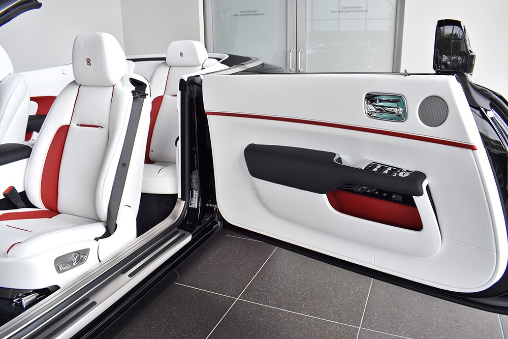 2020 Rolls-Royce Dawn Image 9