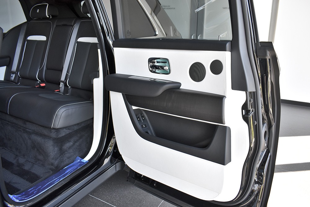2020 Rolls-Royce Cullinan Image 9
