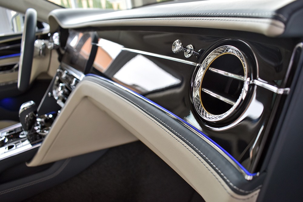 2020 Bentley Flying Spur Image 10
