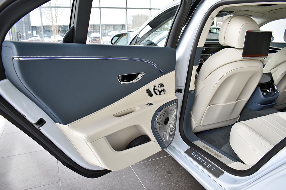 2020 Bentley Flying Spur Image 12