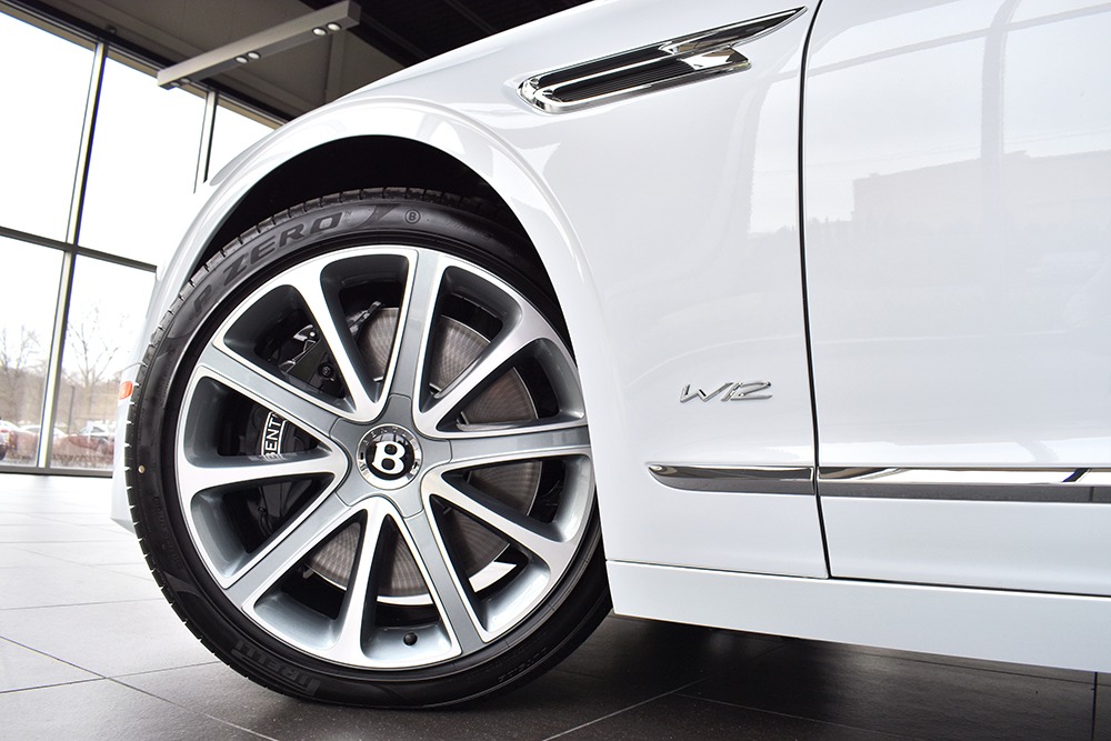 2020 Bentley Flying Spur Image 19