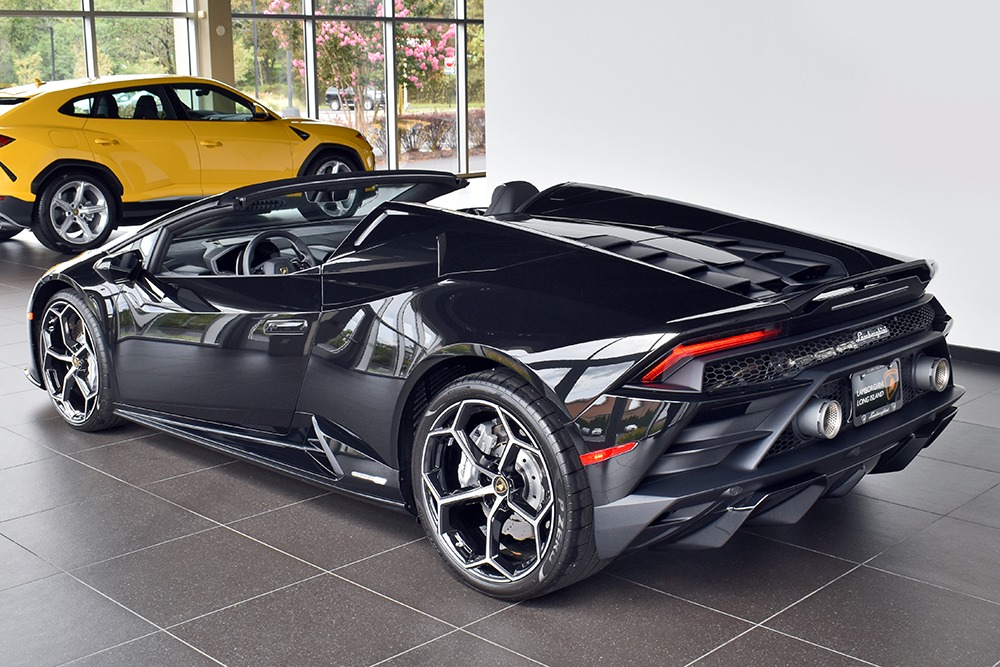2020 Lamborghini Huracan Image 2