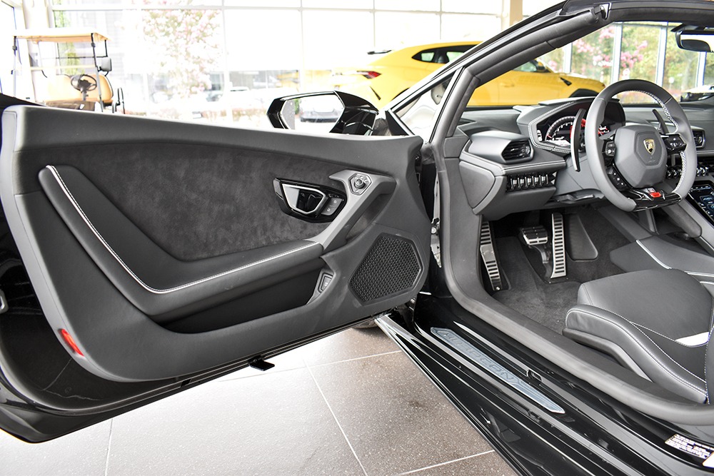 2020 Lamborghini Huracan Image 7