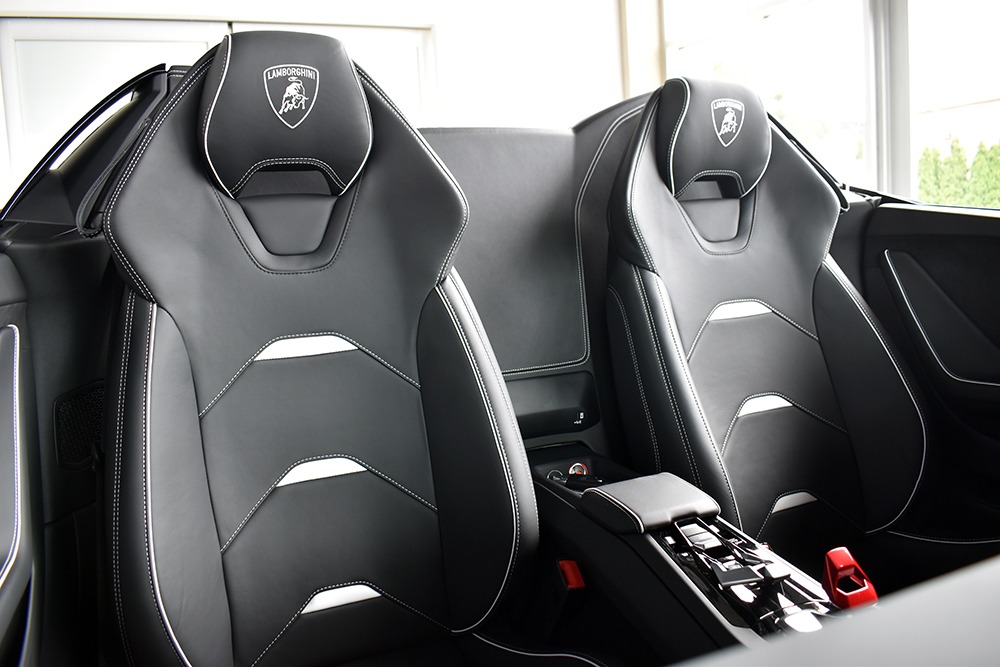 2020 Lamborghini Huracan Image 9