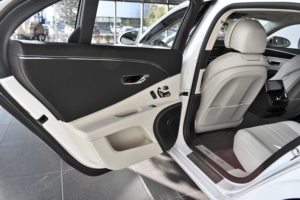 2020 Bentley Flying Spur Image 10