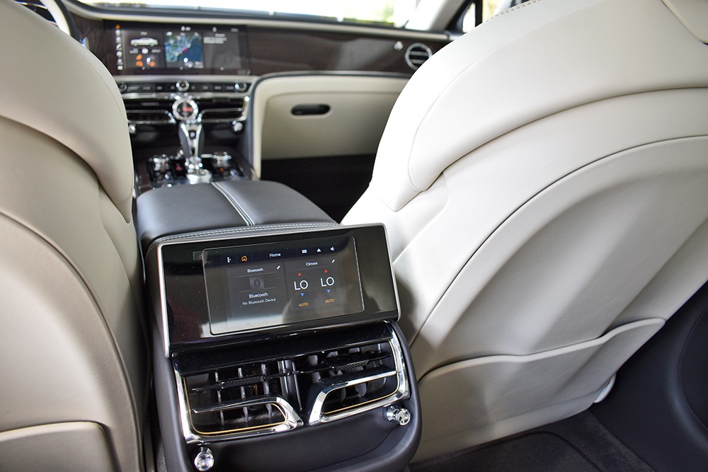 2020 Bentley Flying Spur Image 11