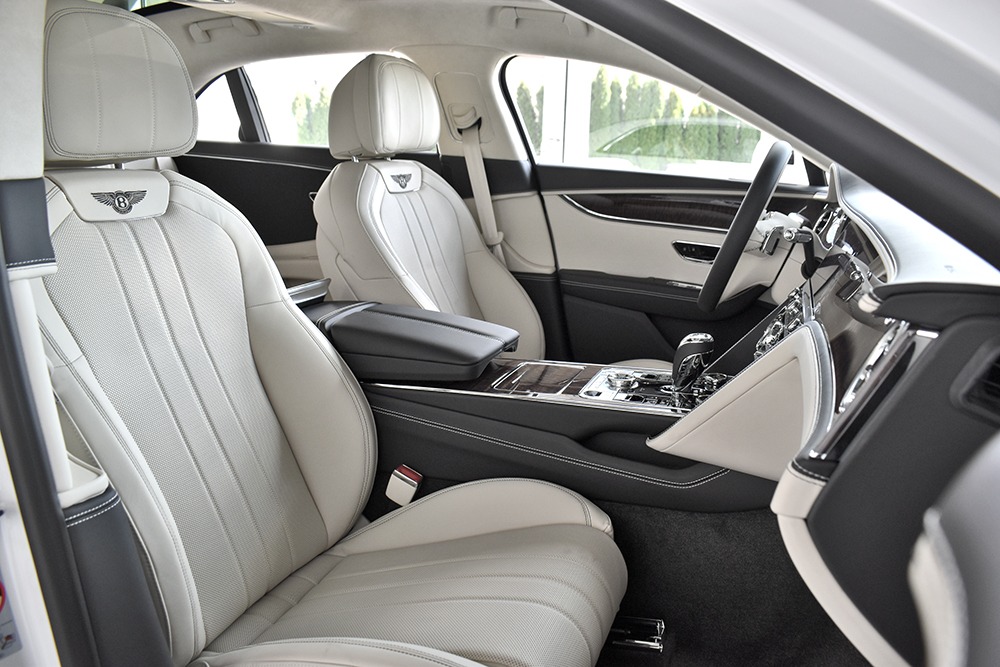2020 Bentley Flying Spur Image 4