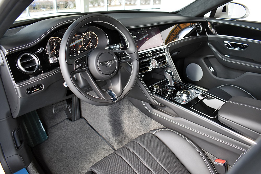 2020 Bentley Flying Spur Image 3
