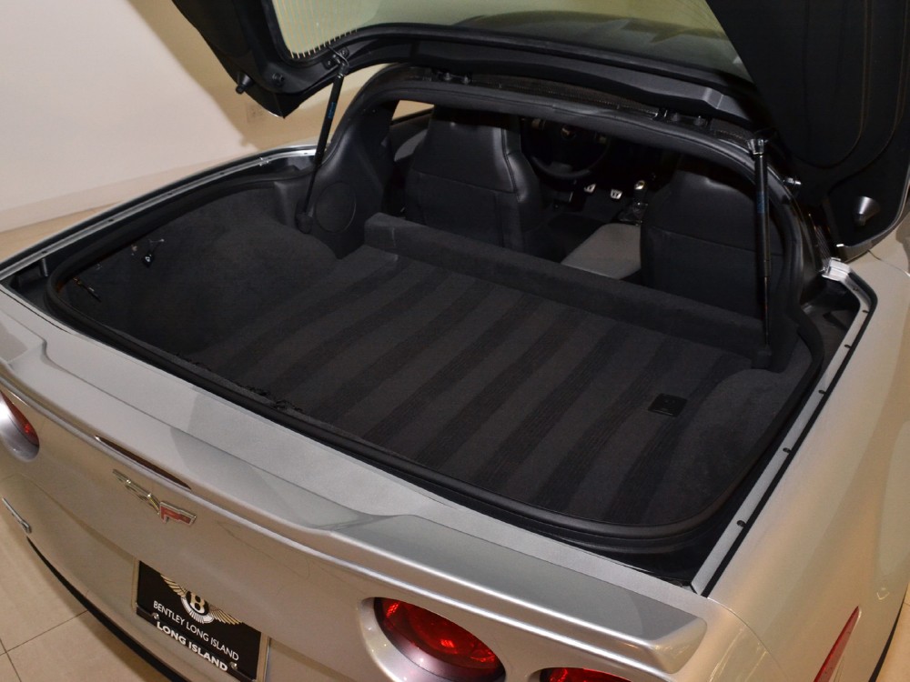 2010 Chevrolet Corvette ZR1 Image 21