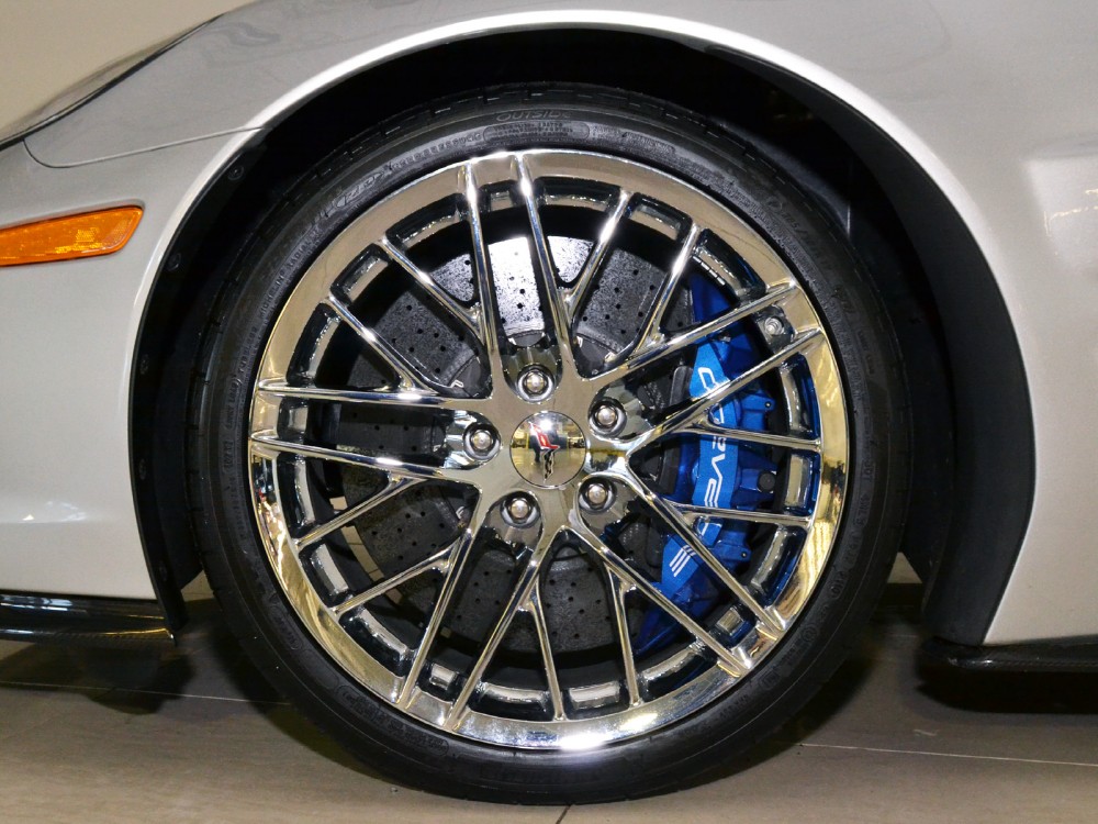 2010 Chevrolet Corvette ZR1 Image 4