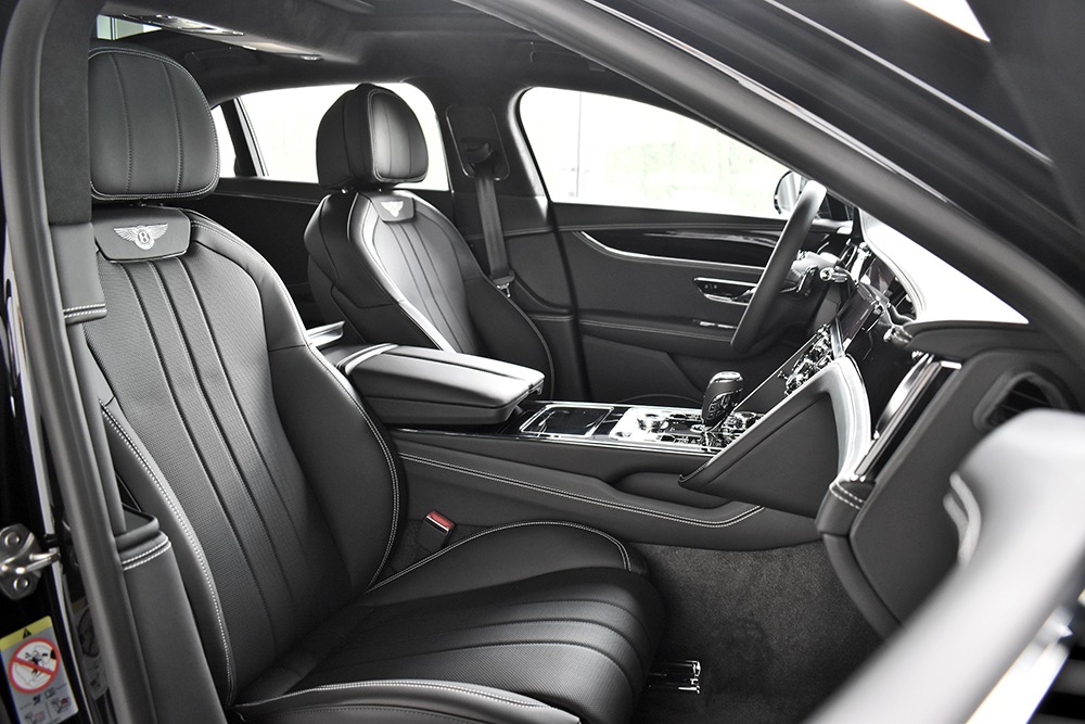 2020 Bentley Flying Spur Image 4