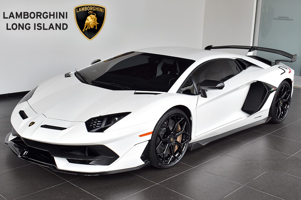 2019 Lamborghini Aventador Image 1
