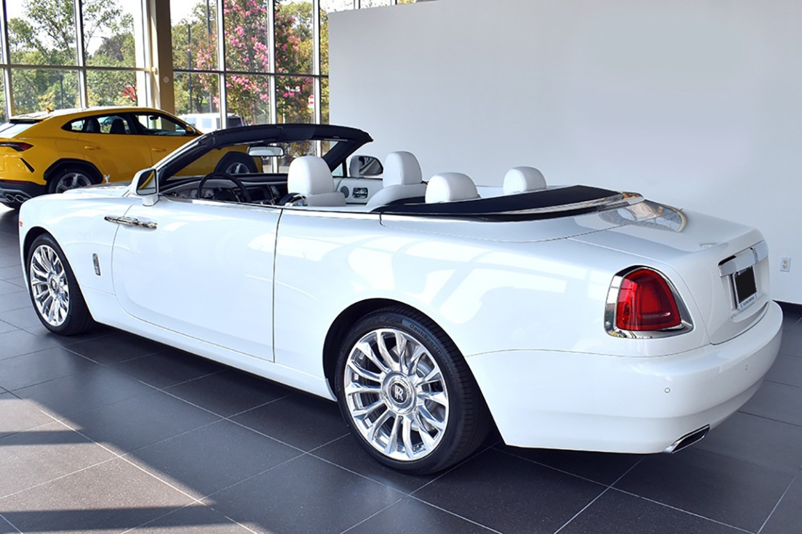 2020 Rolls-Royce Dawn Image 2