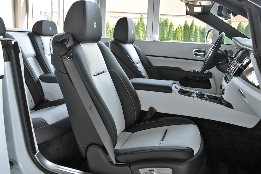 2020 Rolls-Royce Dawn Image 5