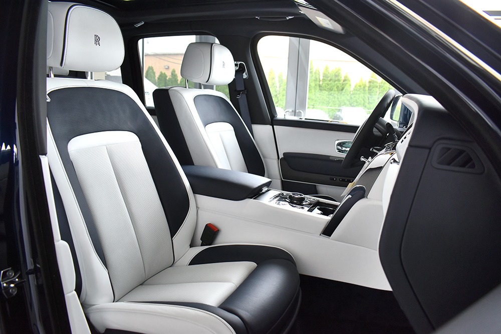 2020 Rolls-Royce Cullinan Image 4