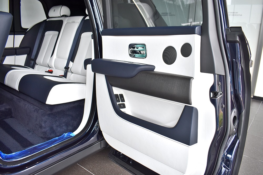 2020 Rolls-Royce Cullinan Image 9
