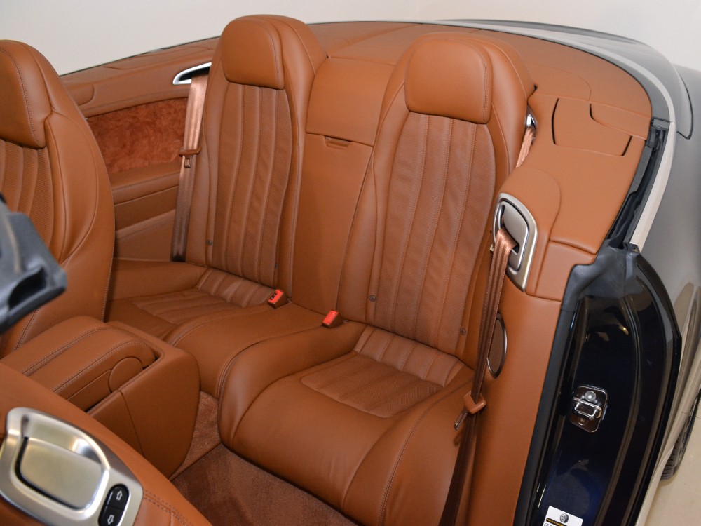 2012 Bentley Continental GT Convertible Image 6