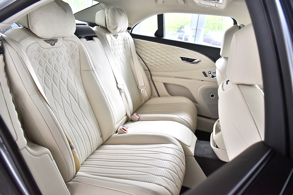 2021 Bentley Flying Spur Image 10