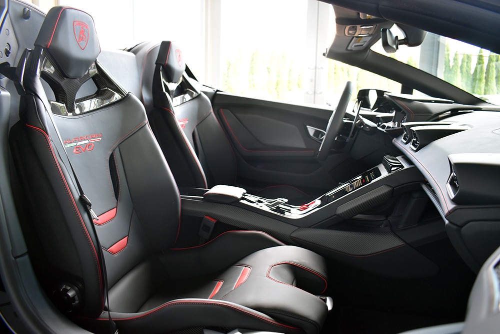 2020 Lamborghini Huracan Image 4