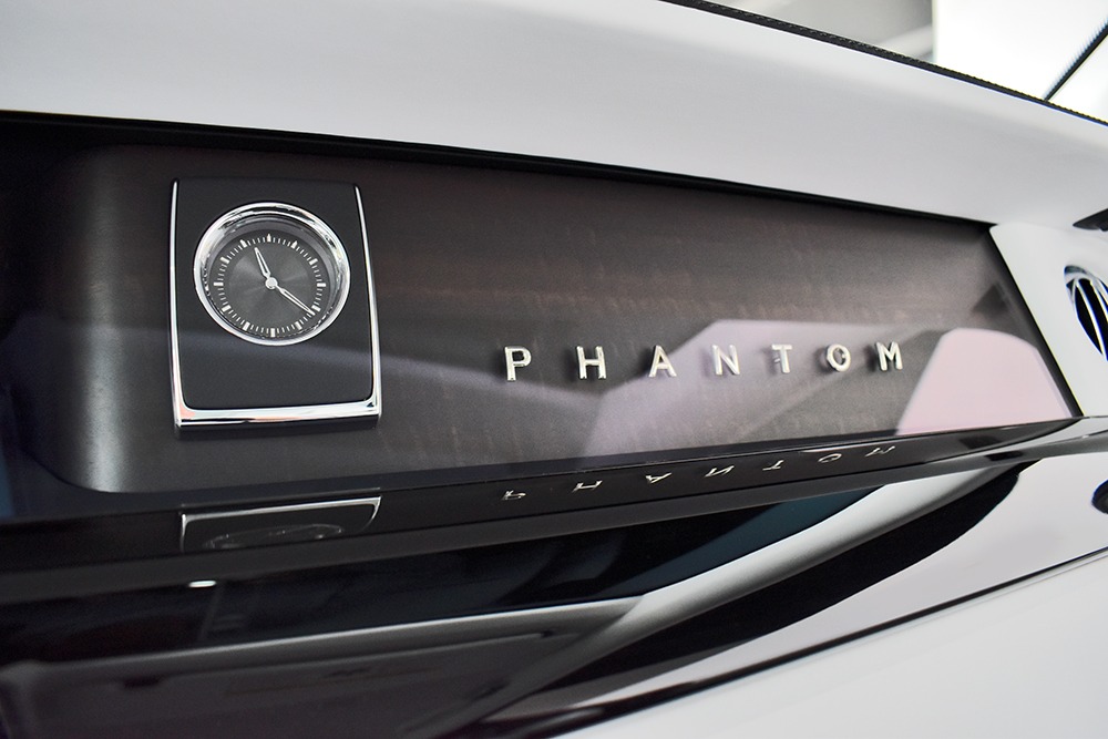 2021 Rolls-Royce Phantom Sedan Image 11