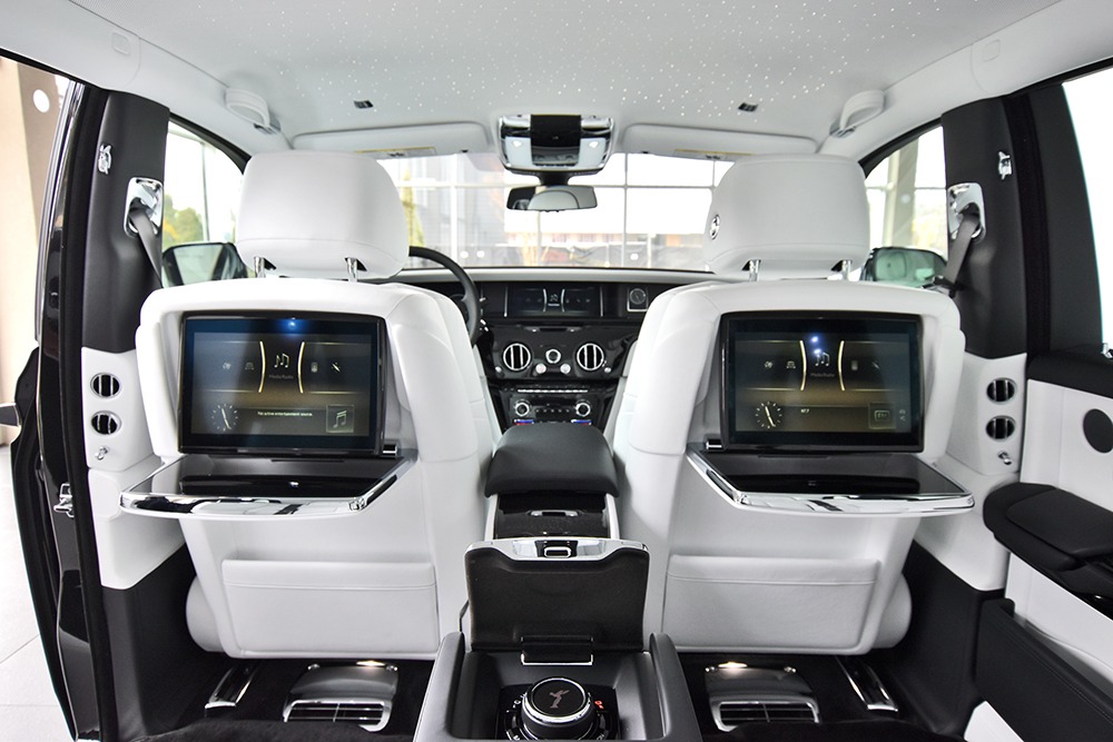 2021 Rolls-Royce Phantom Sedan Image 18