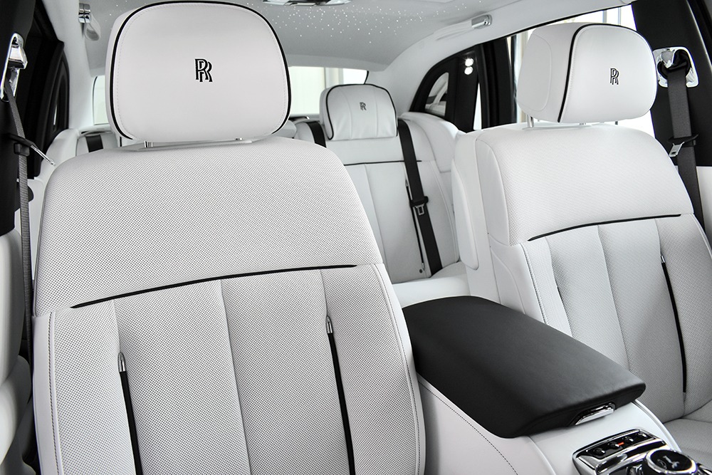 2021 Rolls-Royce Phantom Sedan Image 5