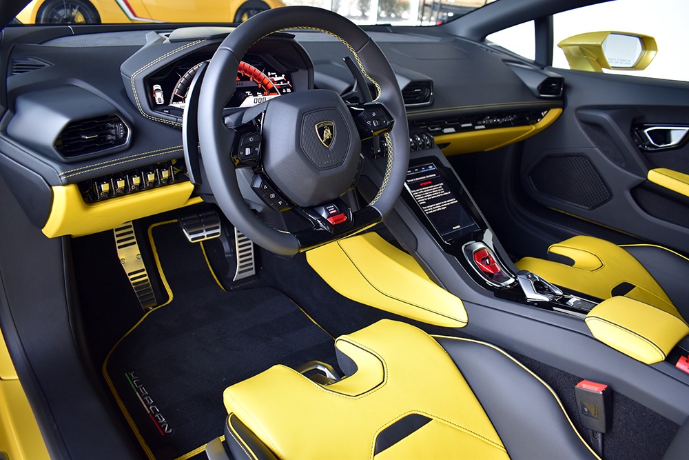 2020 Lamborghini Huracan Image 3