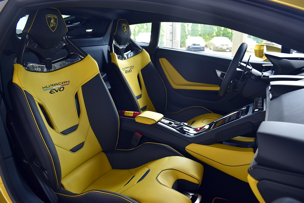 2020 Lamborghini Huracan Image 4